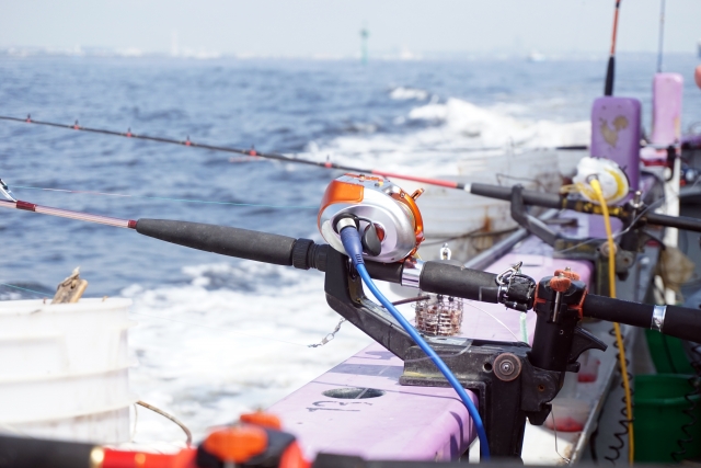 シマノ・ダイワ・第一精工 3社の船釣り竿受けの違いと選び方 | 激安 
